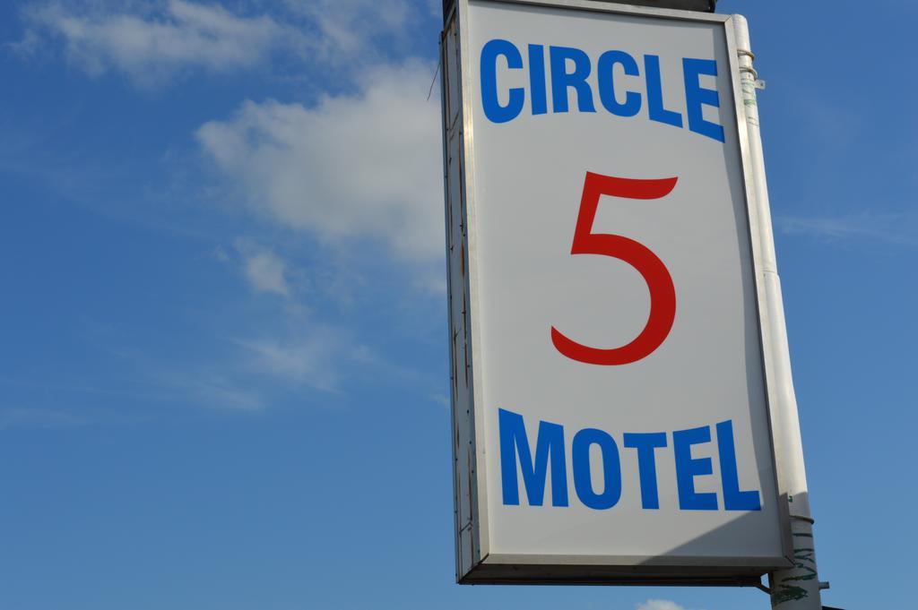 Circle 5 Motel Olds Extérieur photo